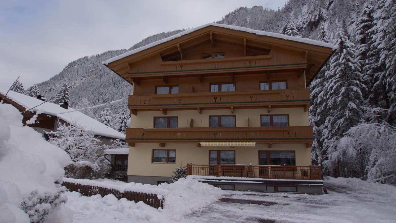 Haus Groeblacher Bed and Breakfast Mayrhofen Buitenkant foto