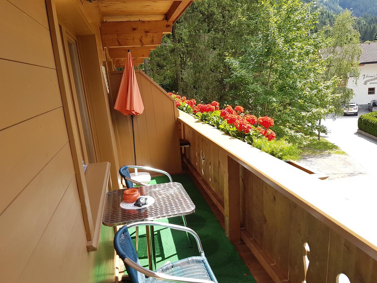 Haus Groeblacher Bed and Breakfast Mayrhofen Buitenkant foto